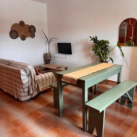 Aether Terra Rooms פליראקי